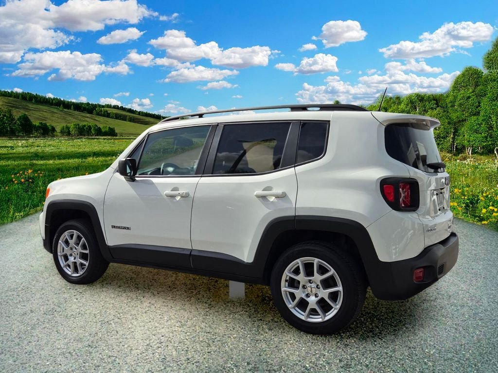 Certified Used 2022 White Jeep Latitude image 4