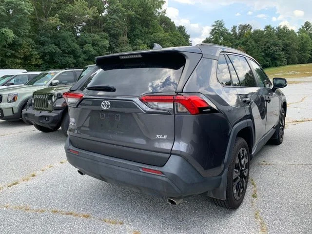Used 2024 Gray Toyota XLE Premium image 7
