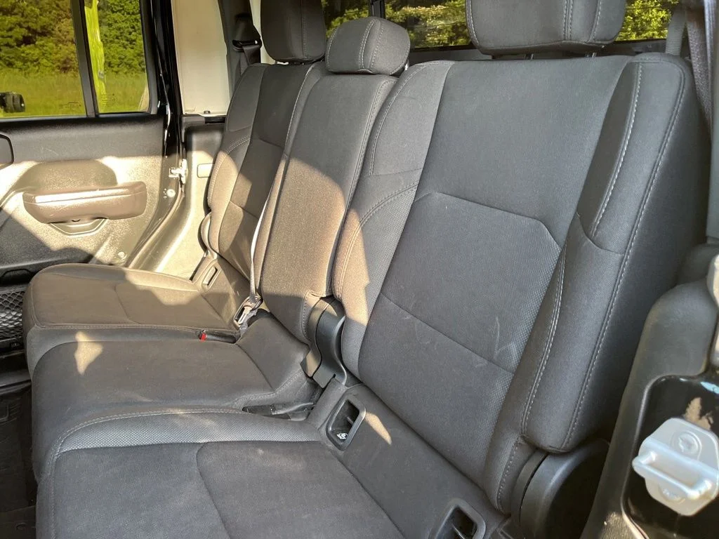 Used 2020 Black Jeep Sport image 31