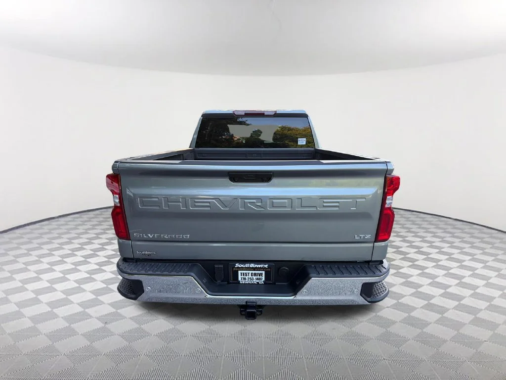 Used 2025 Gray Chevrolet LTZ image 6