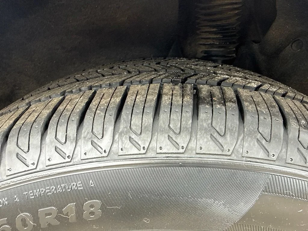 Used 2018  Honda EX image 37
