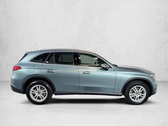 New 2026 Verde Silver Metallic Mercedes-Benz GLC 300 image 34