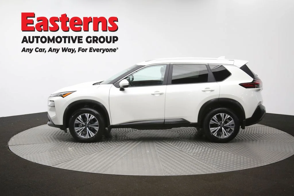 Used 2023 White Nissan SV image 60