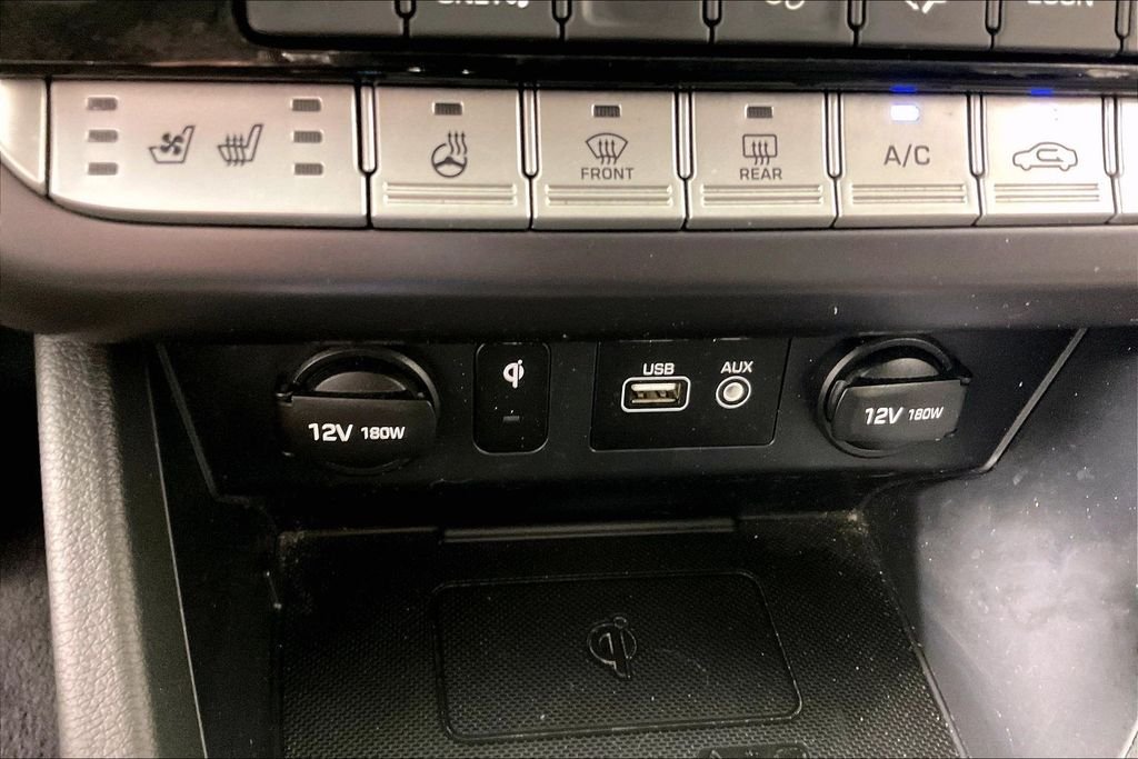 Used 2019 Silver Hyundai Limited image 15