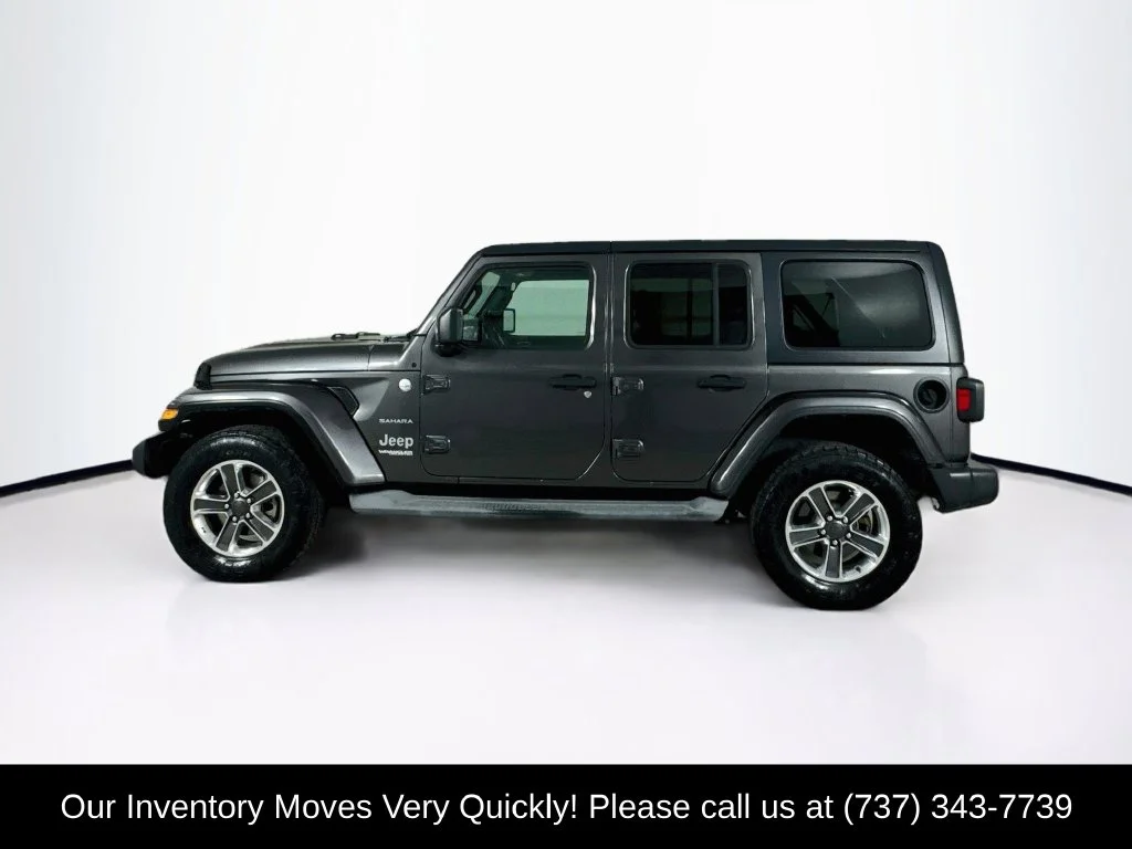 Used 2018 Granite Crystal Metallic Clearcoat Jeep Unlimited Sahara image 4