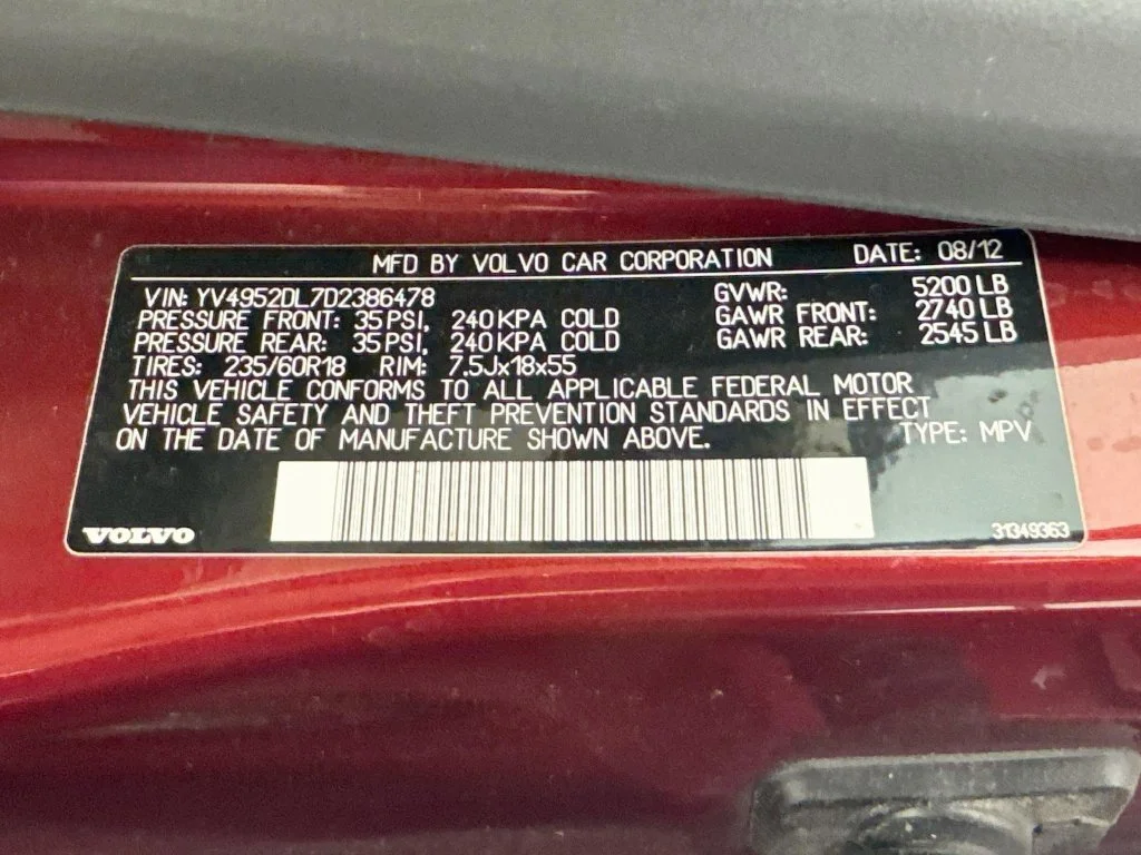 Used 2013 Red Volvo 3.2 image 37