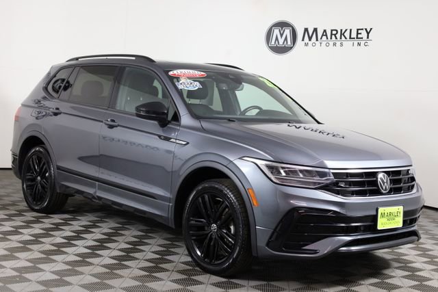 2022 Volkswagen Tiguan 2.0T SE R-Line Black 4Motion's photo