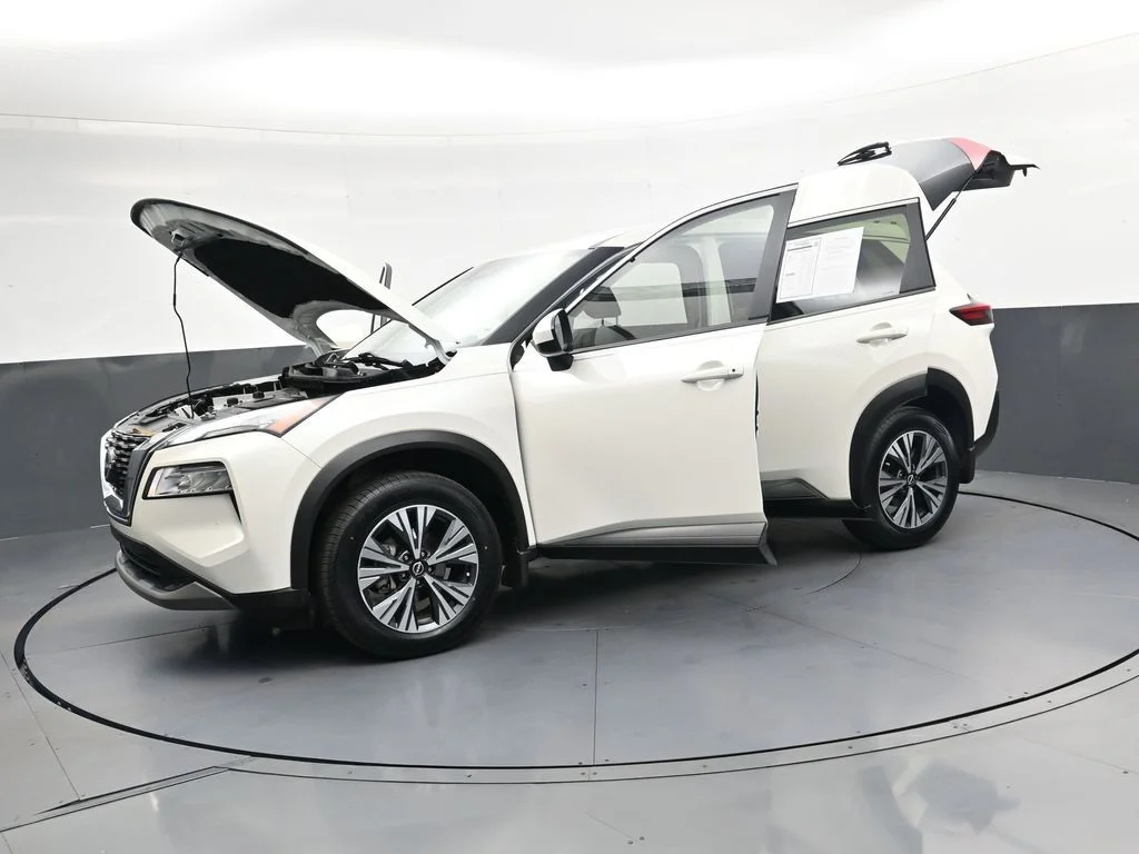 Used 2023 White Nissan SV image 44
