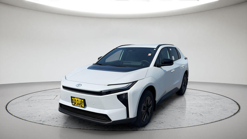 New 2026 Wind Chill Pearl Toyota XLE image 1