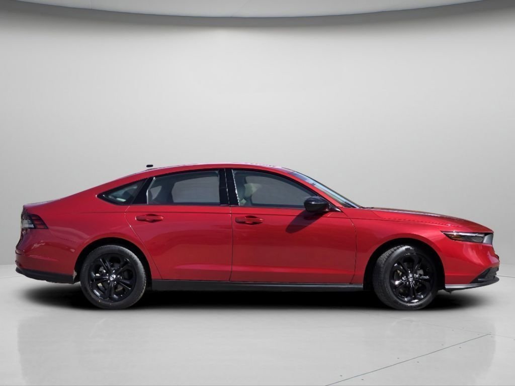 2025 Honda Accord SE - Photo 25