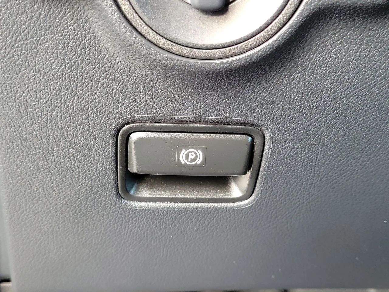 Used 2023 Black Mercedes-Benz Passenger image 19