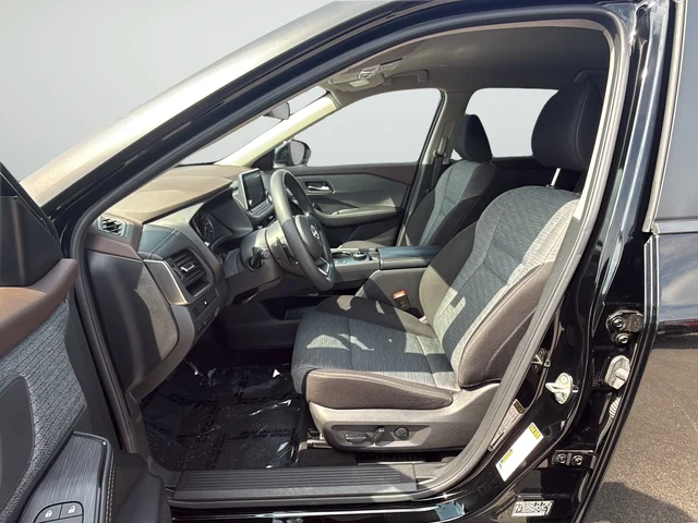 Used 2023 Black Nissan SV image 10