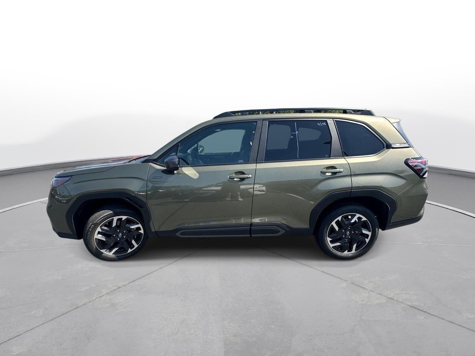 Used 2026 Autumn Green Metallic Subaru Limited Hybrid image 9