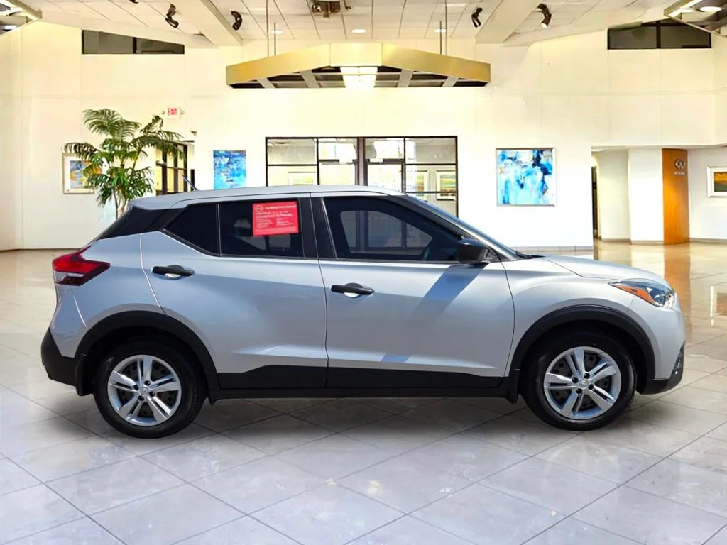 Certified Used 2020 Silver Nissan S image 4