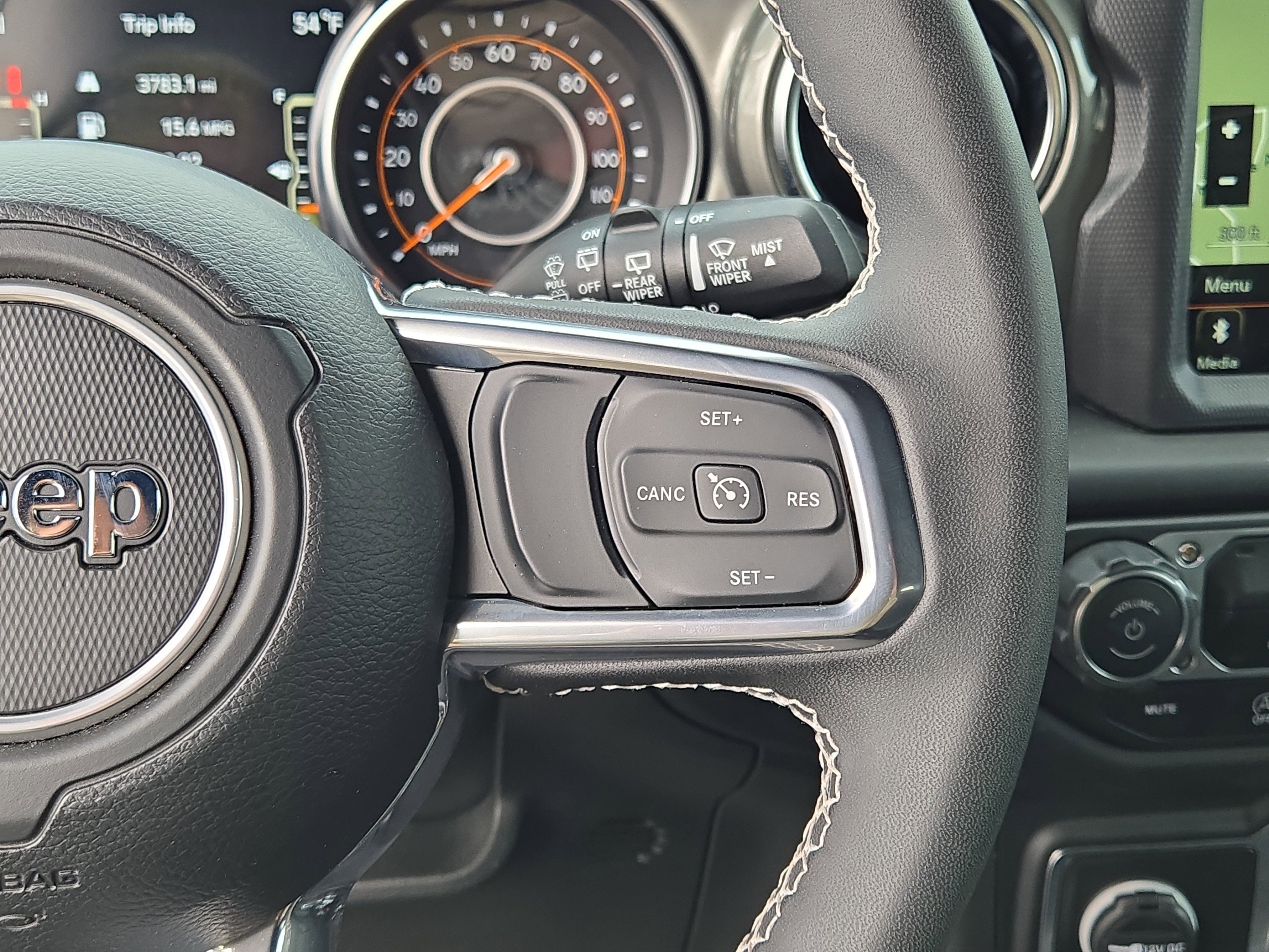 2023 Jeep Wrangler 4-Door Sahara - Photo 25