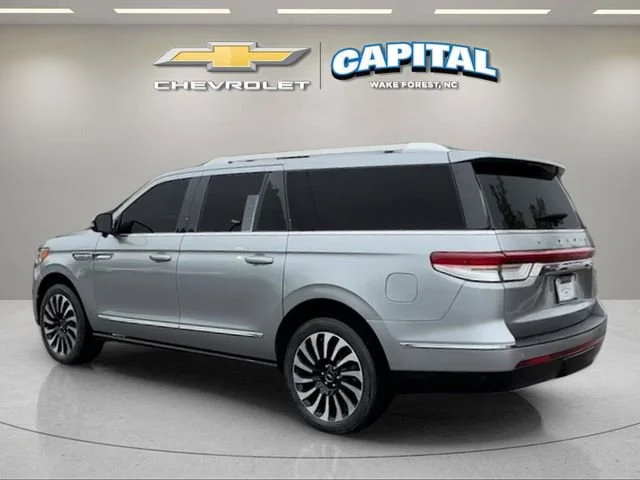 Used 2022 Silver Lincoln Black Label L image 3