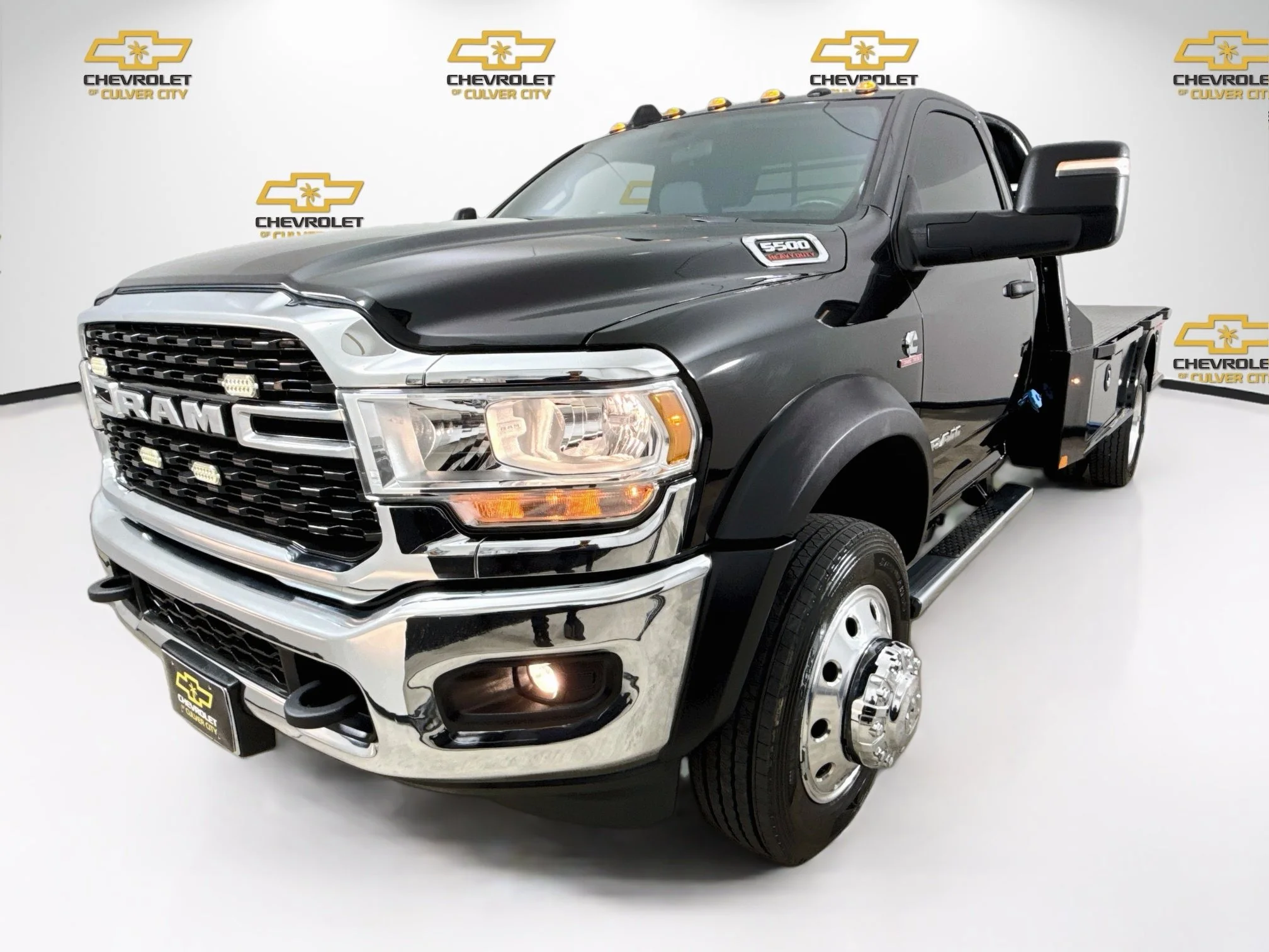 Used 2024  Ram SLT image 3