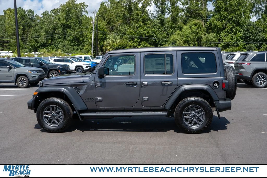New 2026 Granite Crystal Metallic Clear-Coat Exterior Paint Jeep Sport S image 3