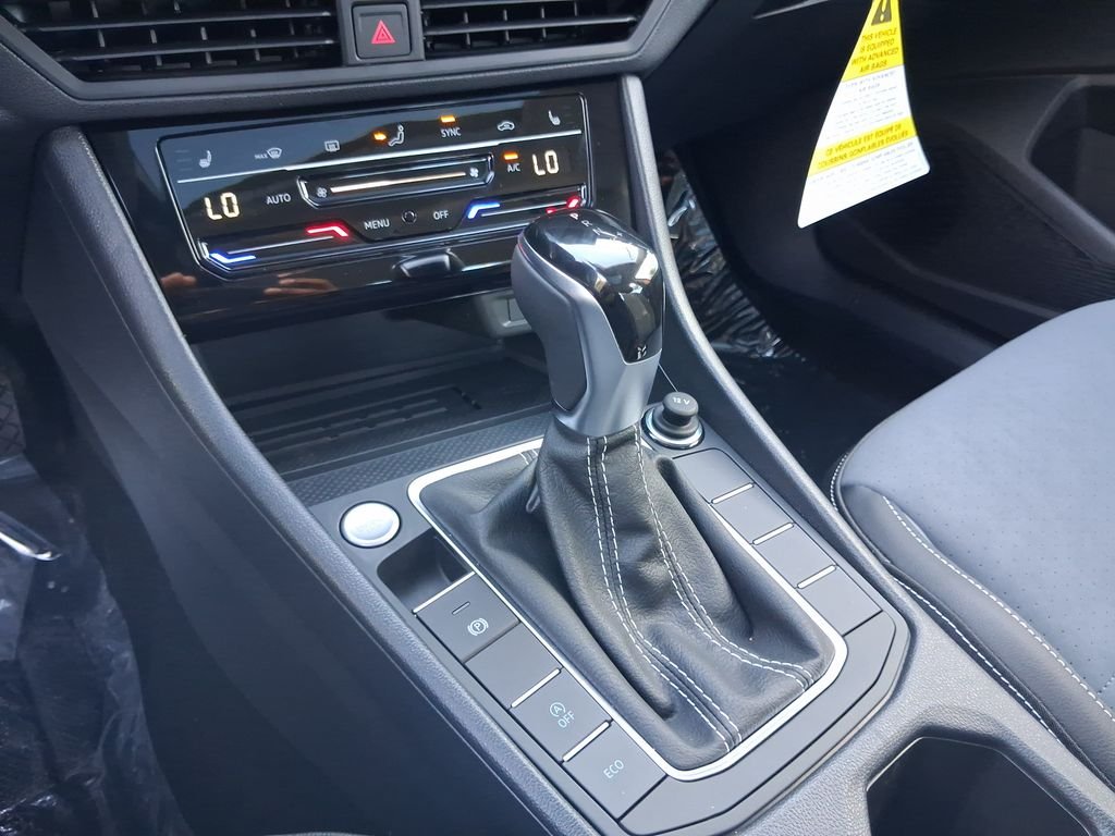 New 2027 Red Volkswagen 1.5T SE image 10