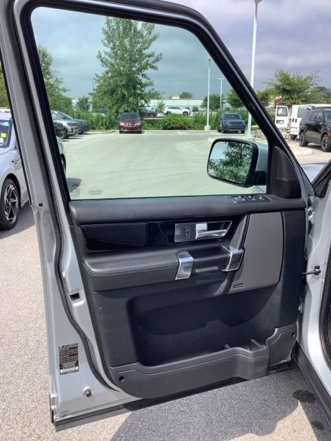 Used 2010 Silver Land Rover HSE image 17