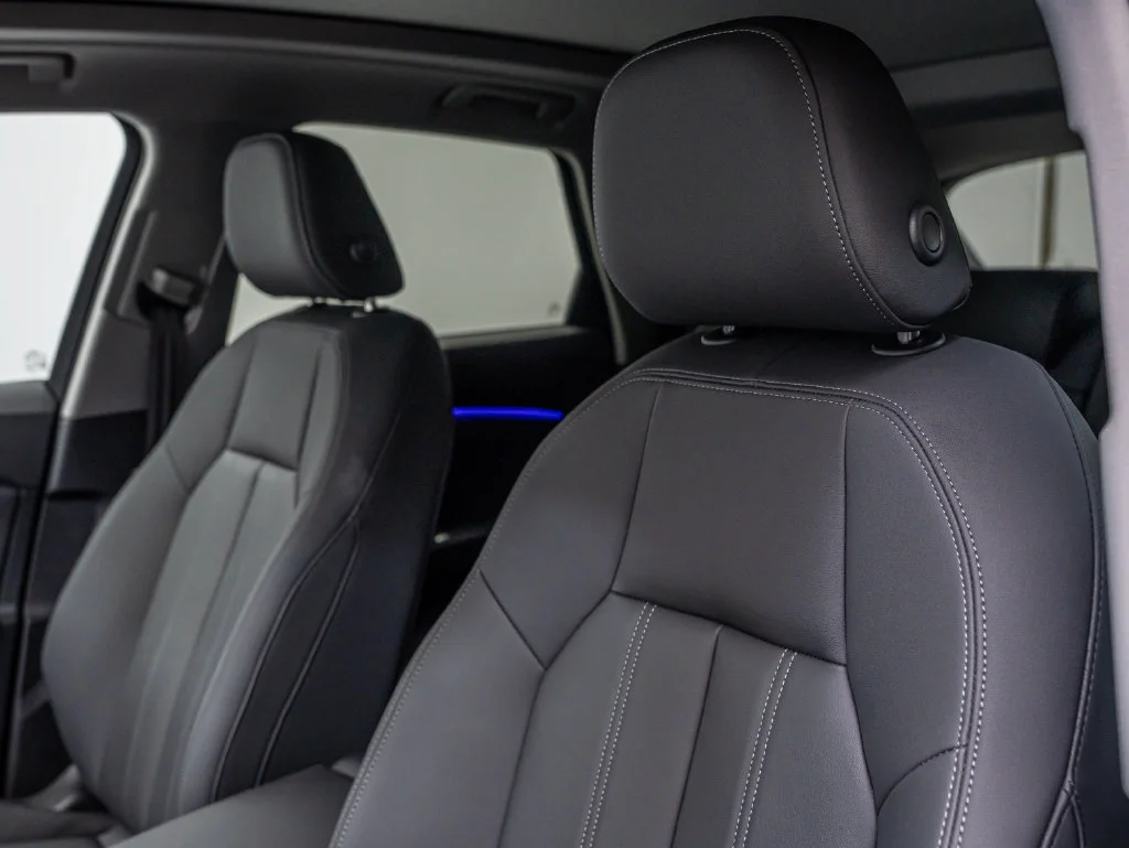 Used 2025 Navarra Blue Metallic Audi 2.0T Premium Plus image 24