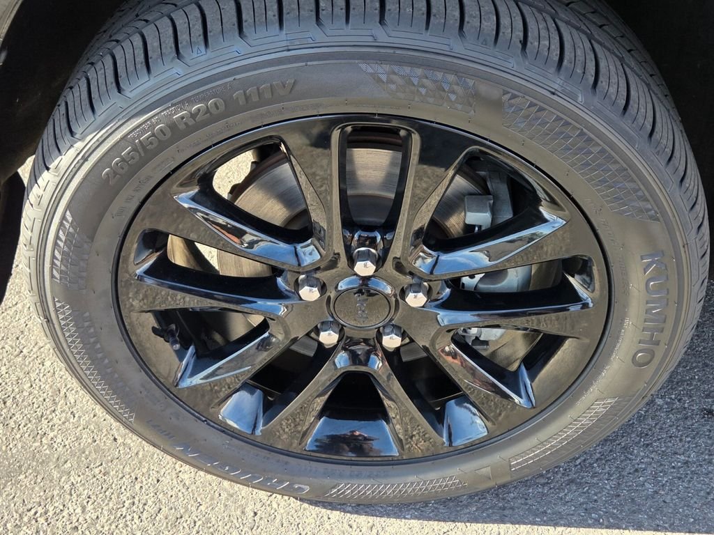 Used 2021 Black Jeep Laredo X image 12