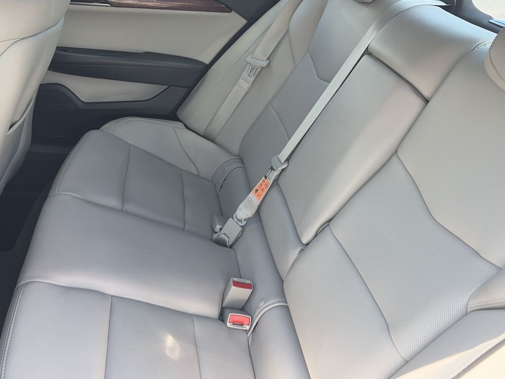 Used 2017 Silver Cadillac 2.0L Turbo Luxury image 30