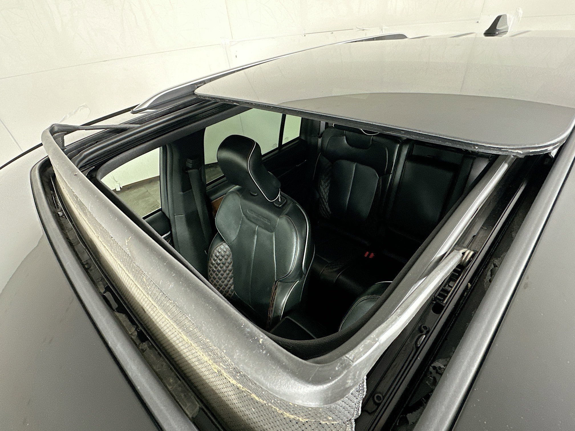 Used 2024 Bright White Clearcoat Jeep Summit image 22