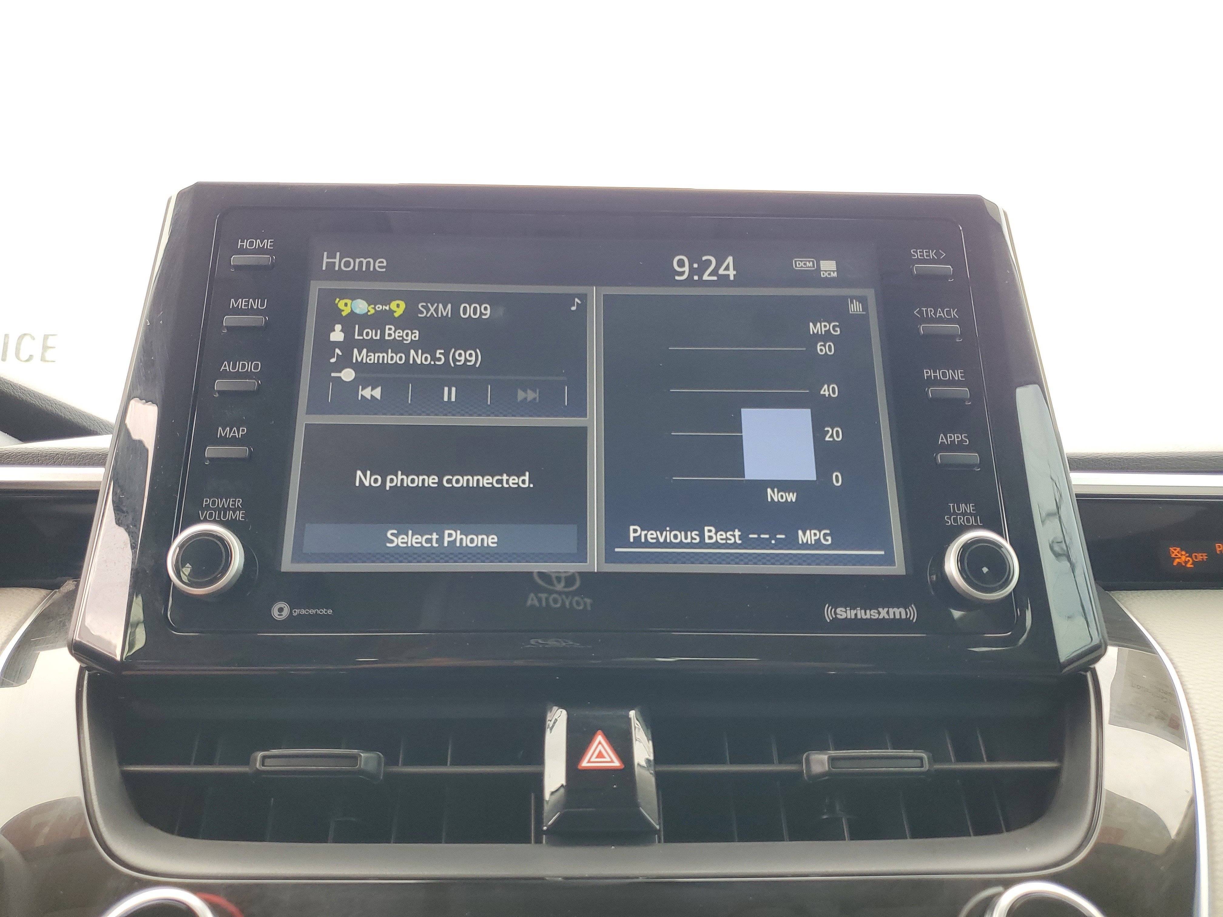 Used 2022  Toyota LE image 22