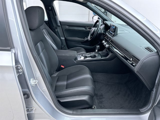 2025 Honda Civic Hatchback Sport - Photo 15