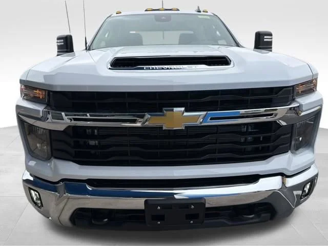 2026 Chevrolet Silverado 3500 HD LT - Photo 11