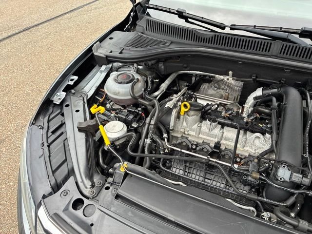 Used 2019 Gray Volkswagen 1.4T S image 19