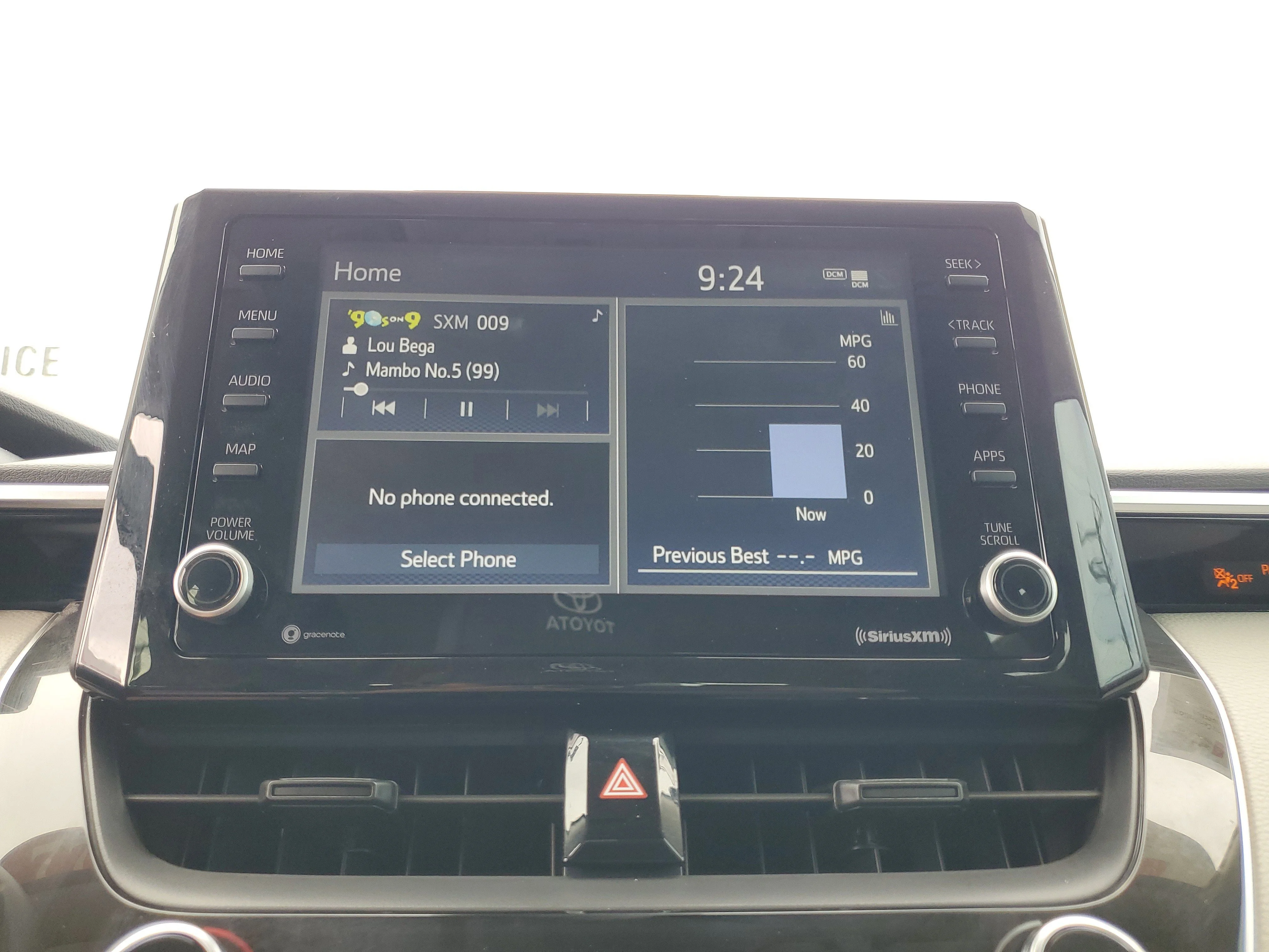 Used 2022  Toyota LE image 23