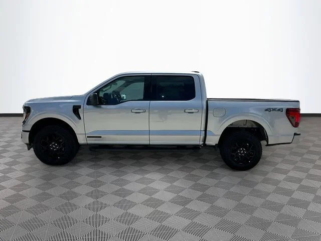 New 2026 Silver Metallic Ford XLT image 3