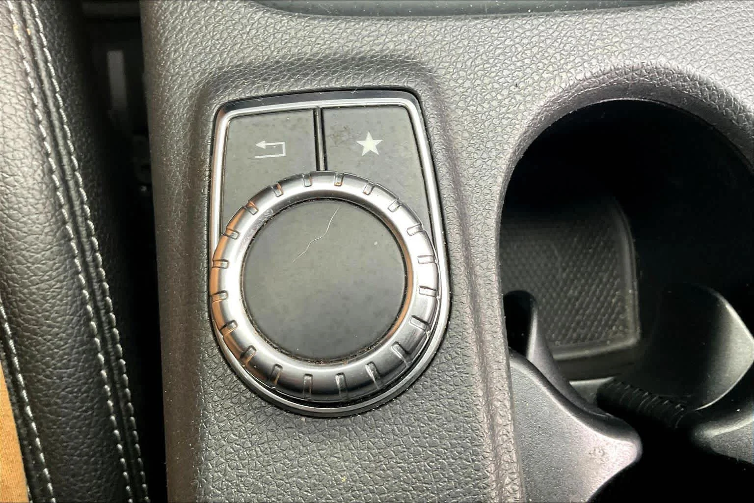 Used 2019 Polar White Mercedes-Benz CLA 250 image 33