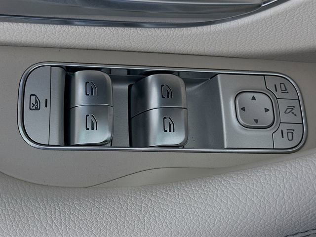 New 2026 Polar White Mercedes-Benz GLS 580 image 51