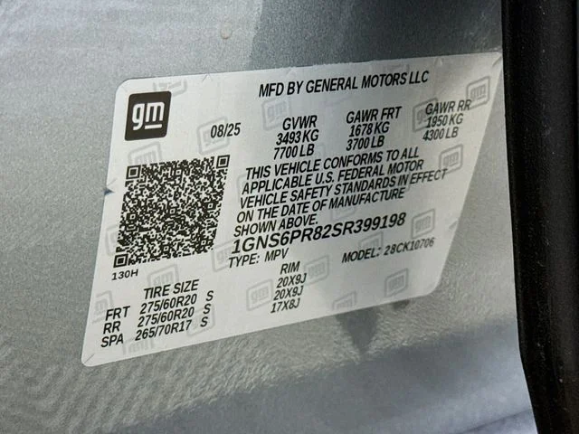Used 2025 Gray Chevrolet Z71 image 35