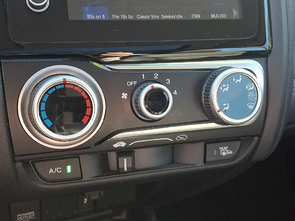 2018 Honda Fit EX-L - Photo 16