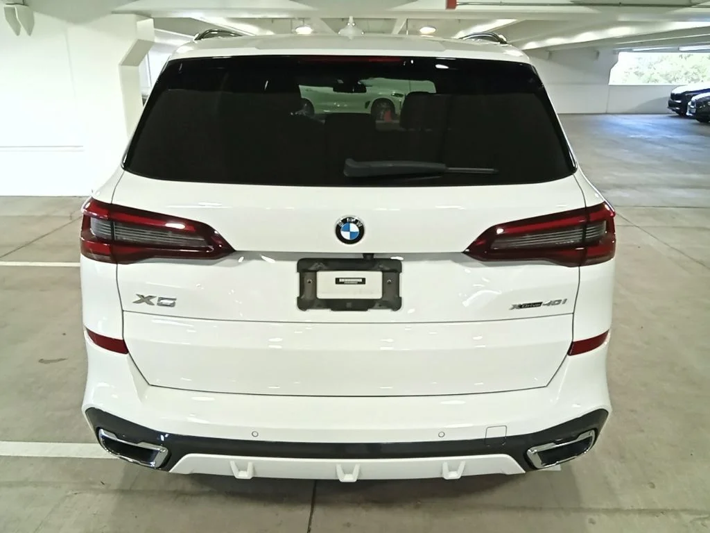 Used 2022 Alpine White BMW xDrive40i image 6