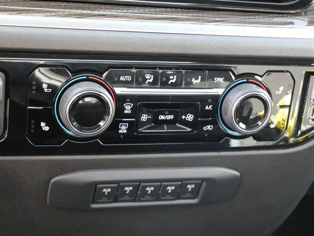 2026 Chevrolet Silverado 3500 HD LT - Photo 15
