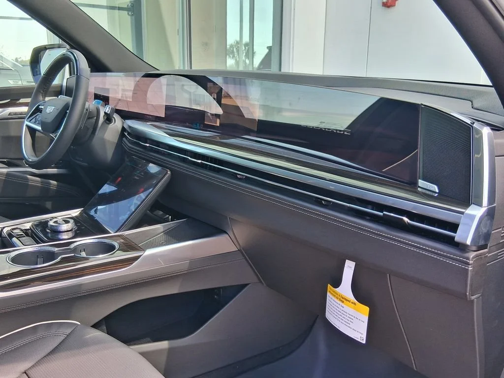 2026 Cadillac Escalade Luxury - Photo 17