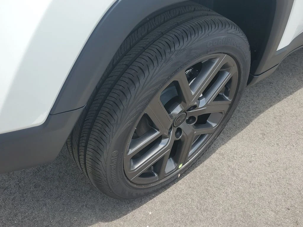 New 2026 White/off-white Jeep Limited image 5