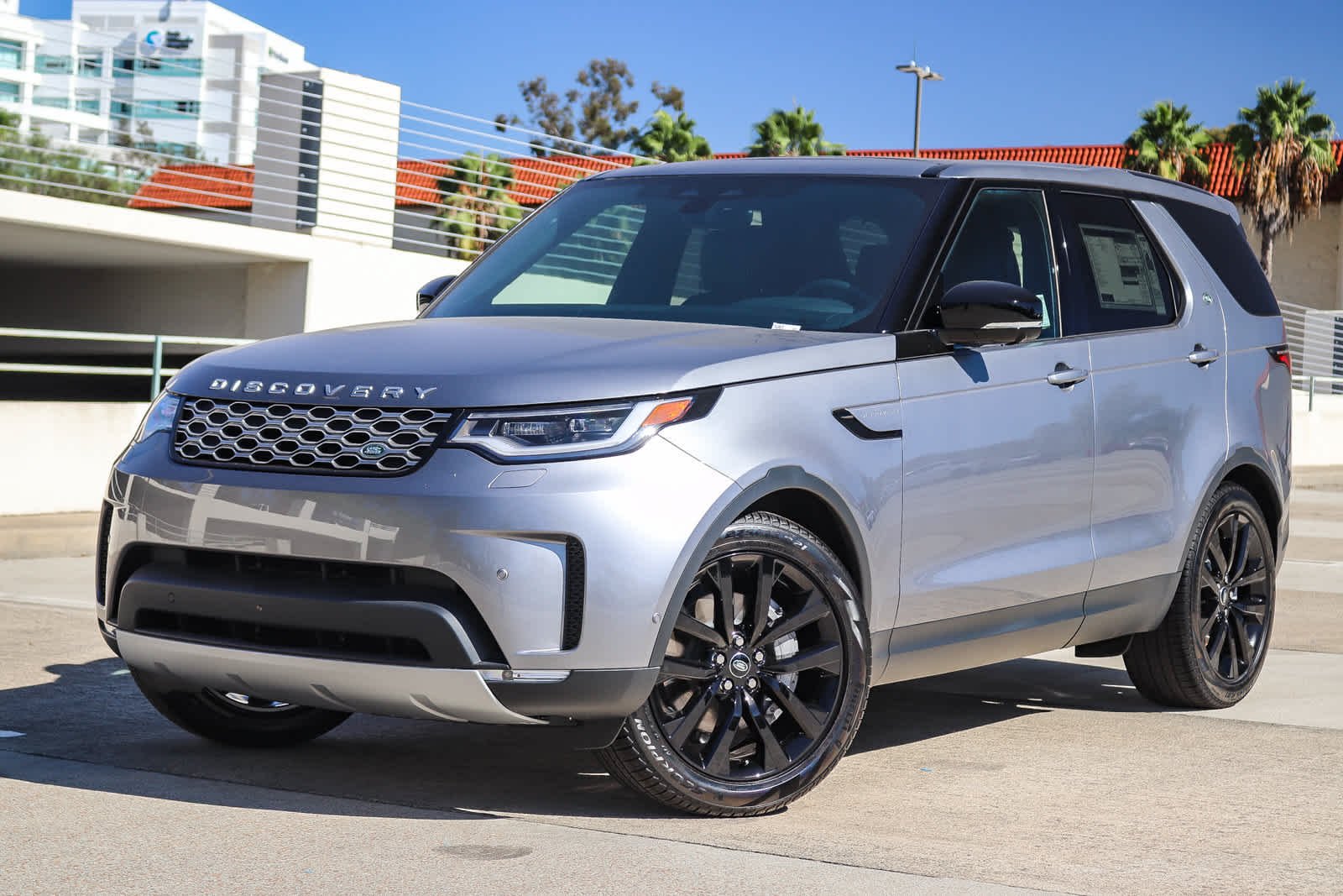 2026 Land Rover Discovery
