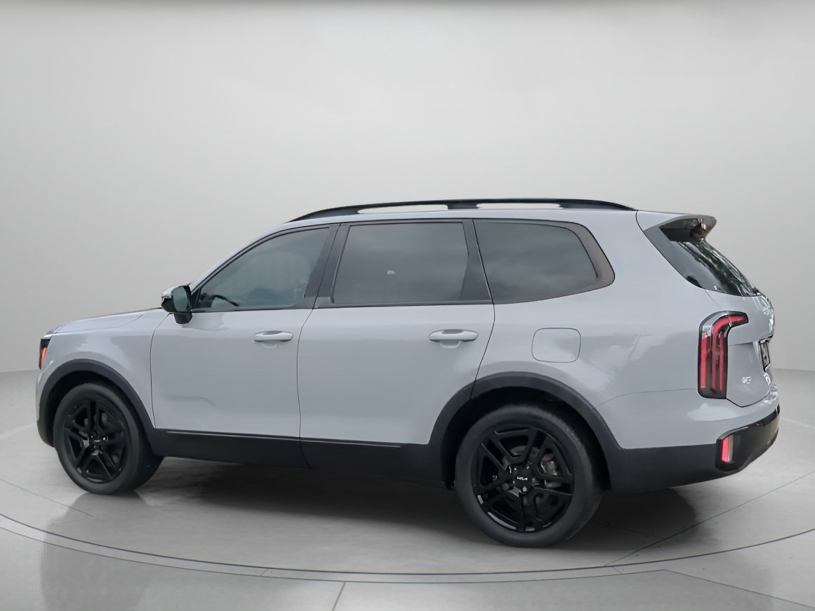 Used 2024 Wolf Gray Kia SX X-Line image 19