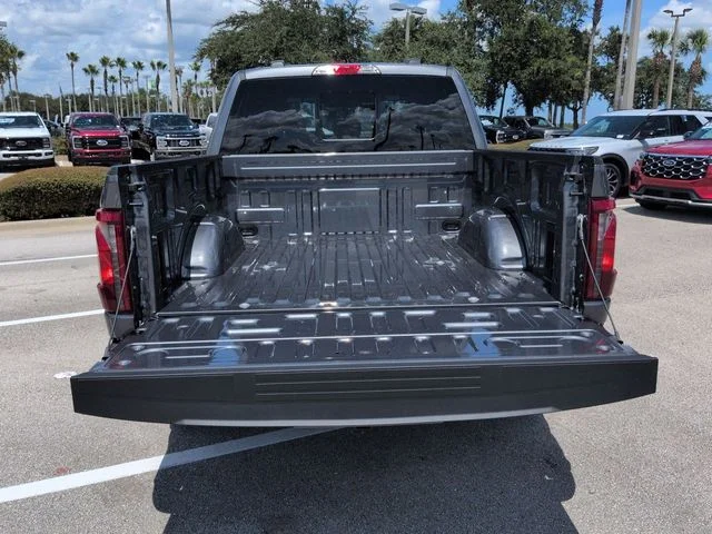New 2026 Carbonized Gray Metallic Ford XLT image 13