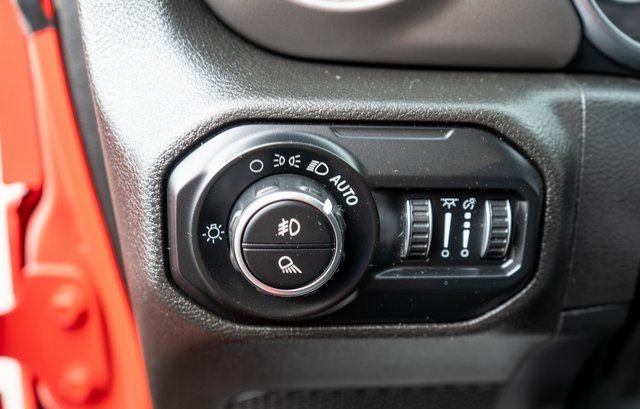 Used 2020 Red Jeep Sport image 17