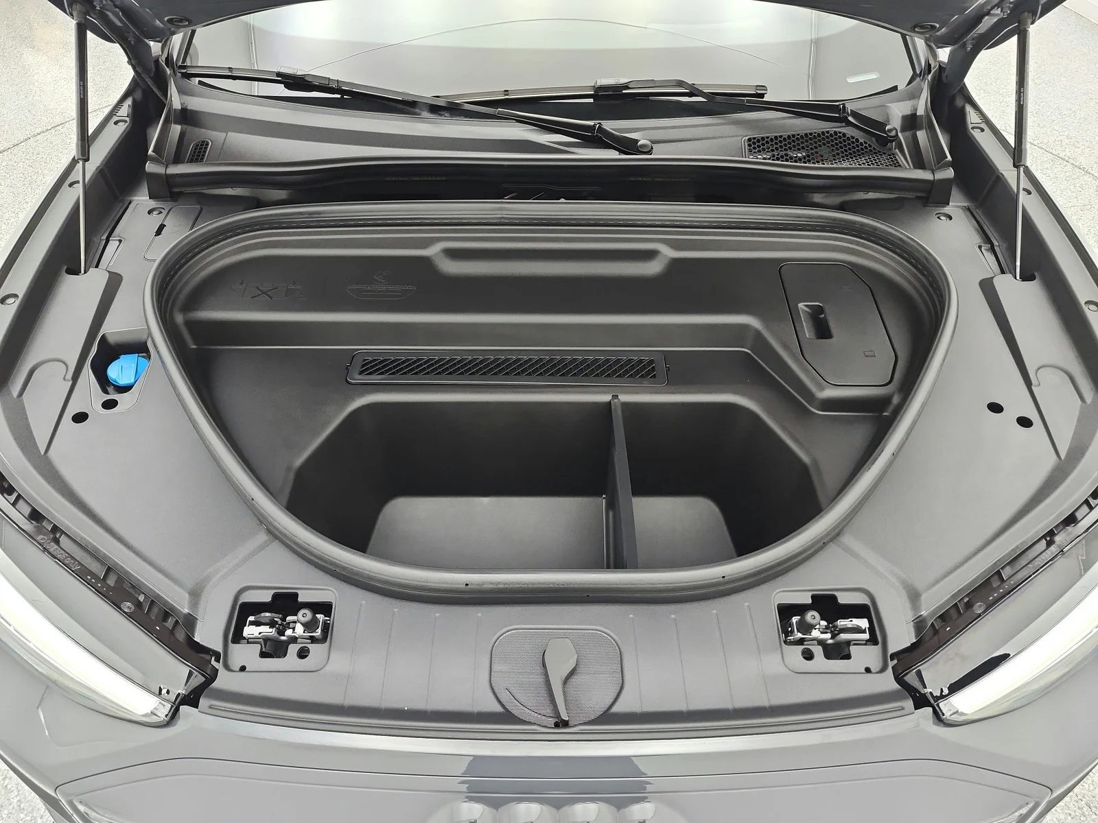 Used 2025 Magnet Gray Audi Prestige quattro image 24