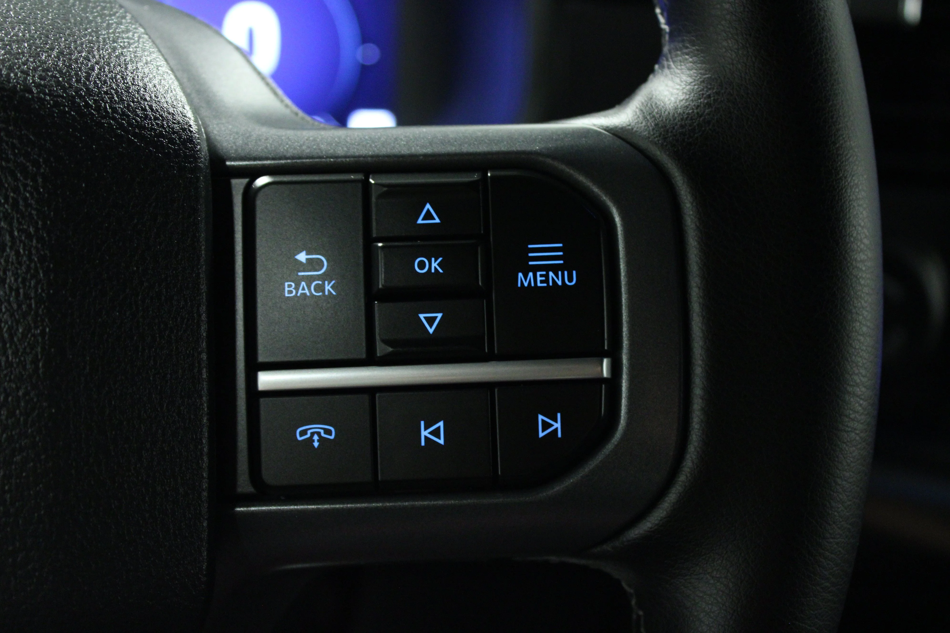 Used 2025 Agate Black Metallic Ford LARIAT image 21