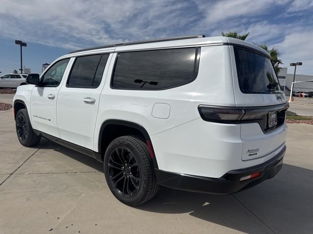 New 2026 Bright White Clear-Coat Exterior Paint Jeep Summit Obsidian image 3