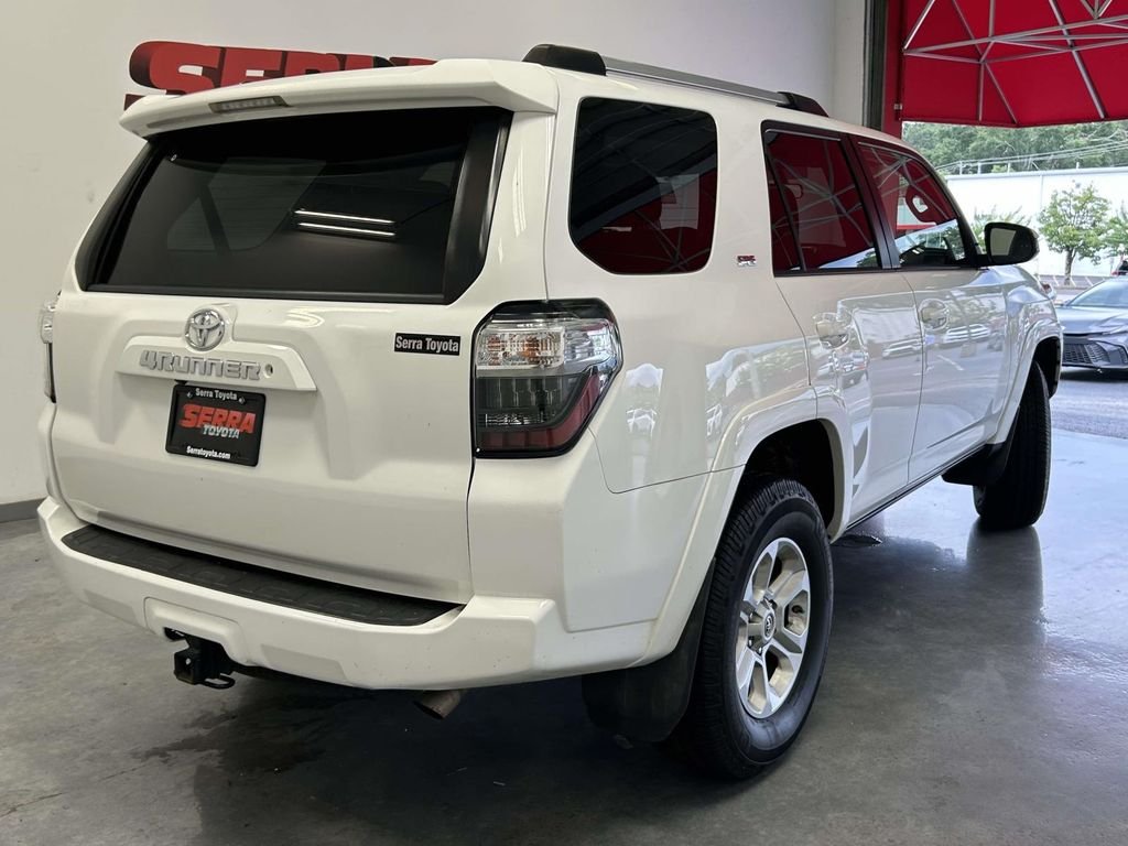 Used 2019 White Toyota SR5 image 3